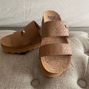 Reef Tan Textured Women's Sandals